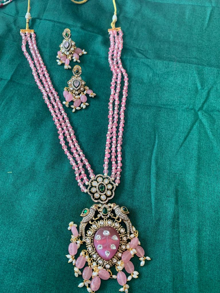 Jewelery-Pink Pumpin beads Victorian set